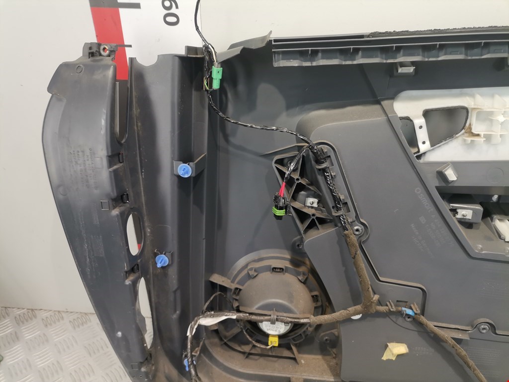 Обшивка двери передняя левая SMART Forfour W454 2004-2006