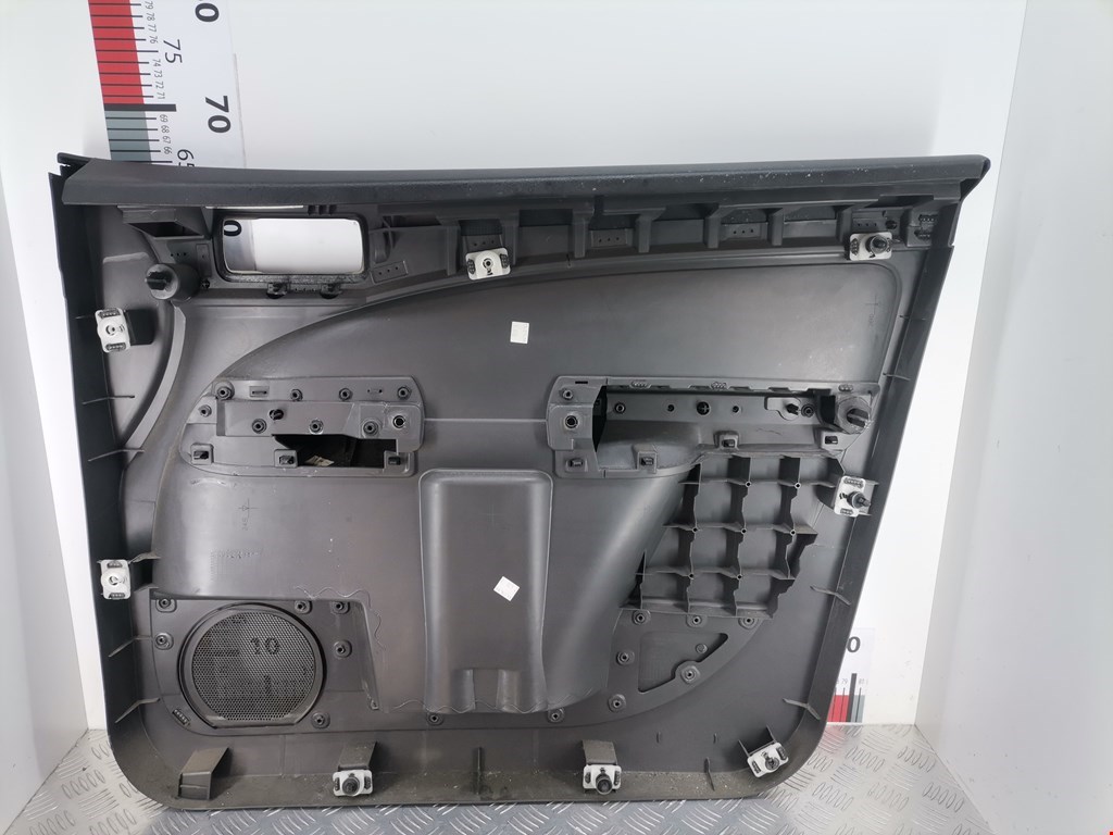 Обшивка двери передняя левая FORD C-MAX 2003-2010