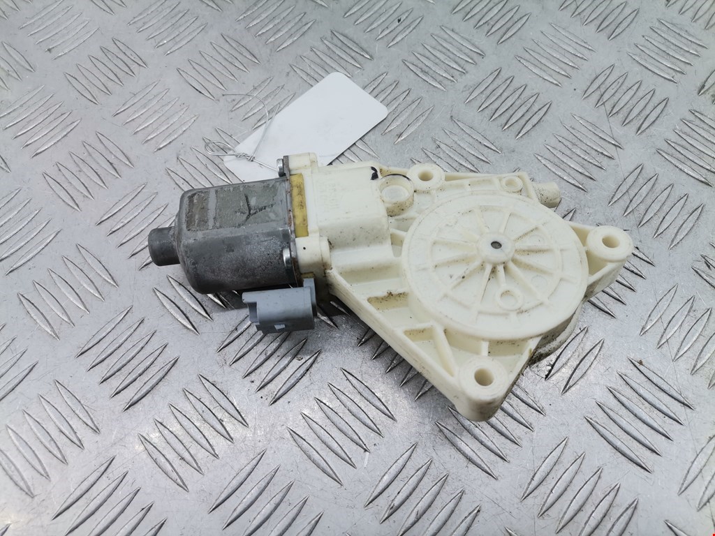 Моторчик (двигатель) стеклоподъемника KIA Magentis 2006-2010