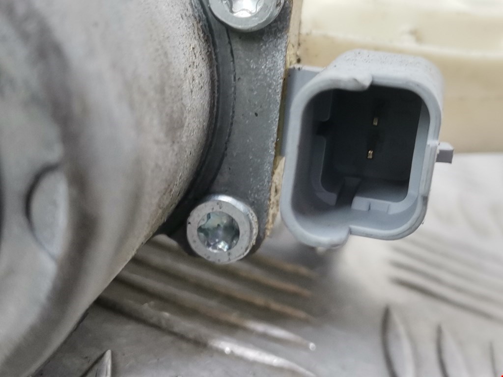 Моторчик (двигатель) стеклоподъемника KIA Magentis 2006-2010