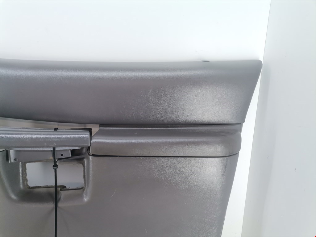 Обшивка двери передняя правая FORD Explorer 1995-2001