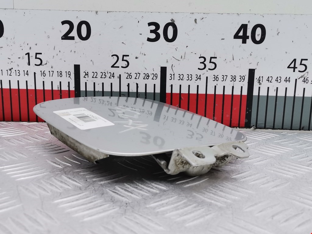 Лючок бензобака MITSUBISHI Carisma 1995-1999