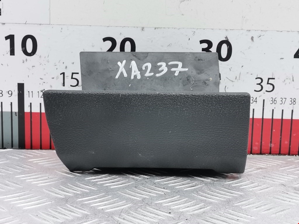 Пепельница передняя VOLKSWAGEN Touran 2003-2010