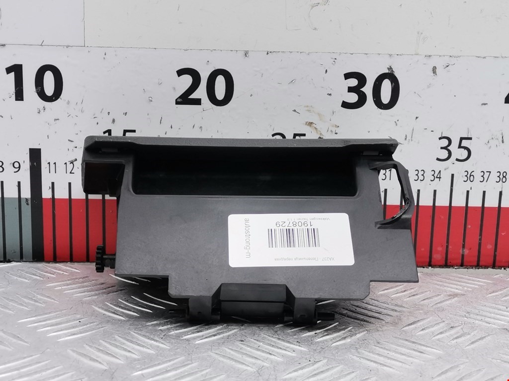 Пепельница передняя VOLKSWAGEN Touran 2003-2010