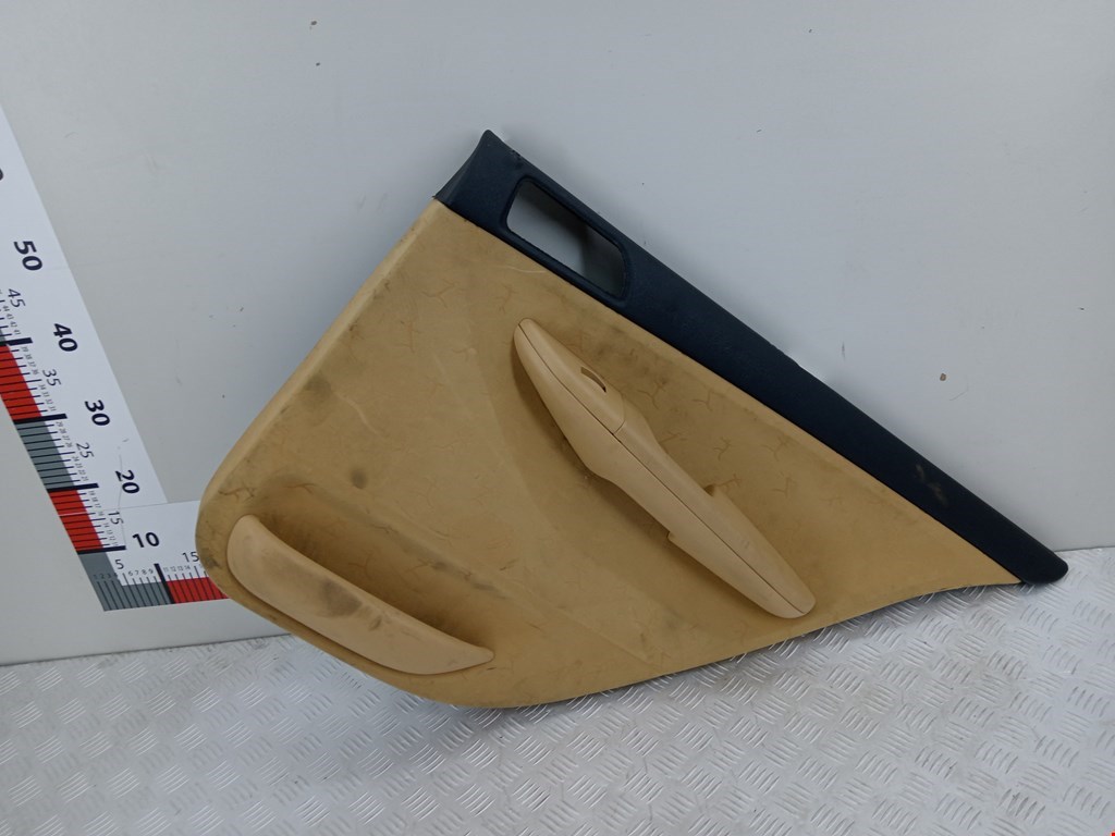 Обшивка (карта) двери задней правой Skoda Fabia 1 (1999-2007)