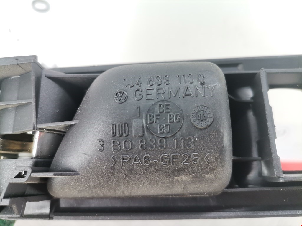 Ручка дверная задняя внутренняя левая VOLKSWAGEN Passat B5 1997-2005