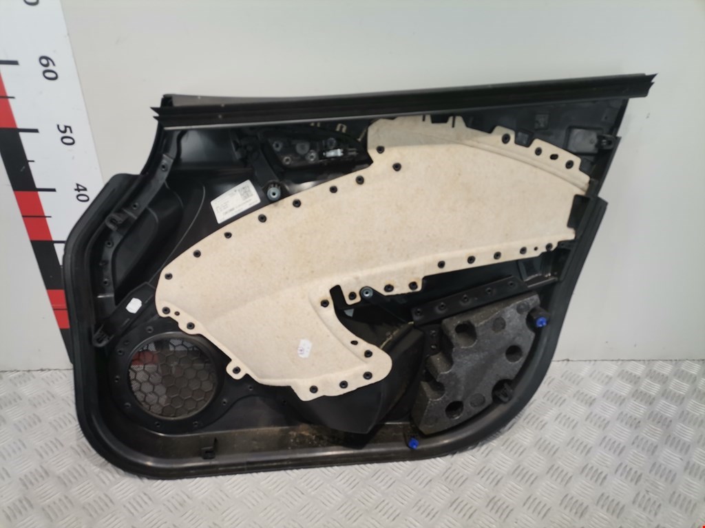 Обшивка двери передняя левая OPEL Astra J 2009-2017