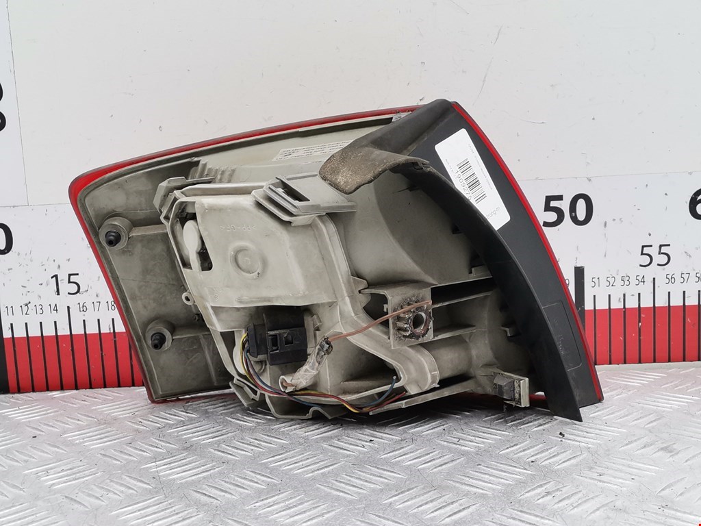 Фонарь задний правый AUDI A4 B7 2004-2007