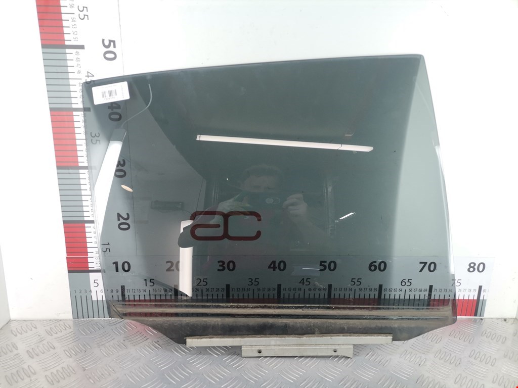 Стекло двери заднее правое LEXUS RX 300\330\350\400H 2003-2009