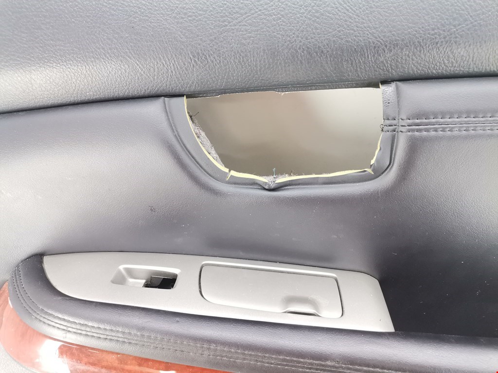 Обшивка двери задняя правая LEXUS RX 300\330\350\400H 2003-2009