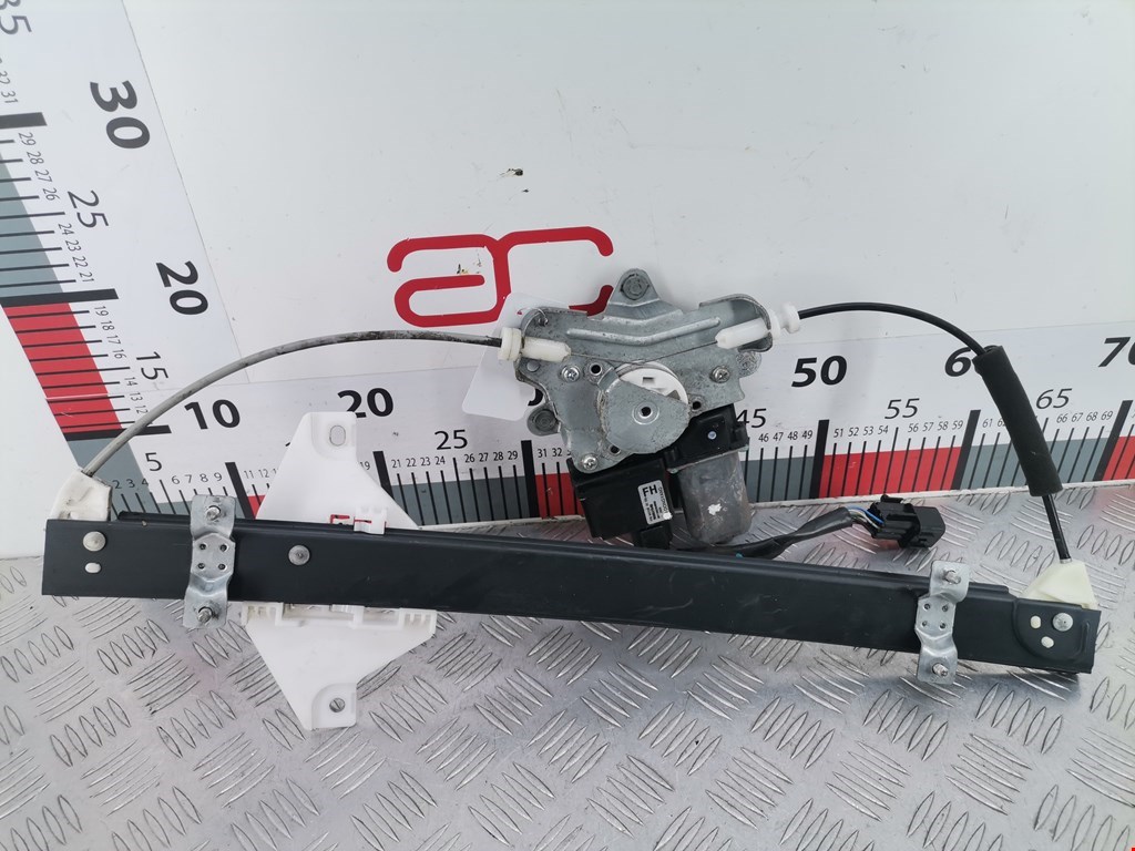 Стеклоподъемник задний правый OPEL Antara 2006-2015