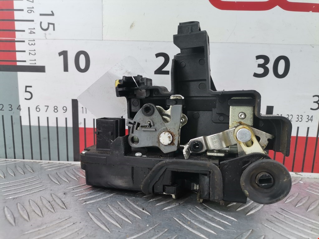 Замок двери задней левой OPEL Antara 2006-2015