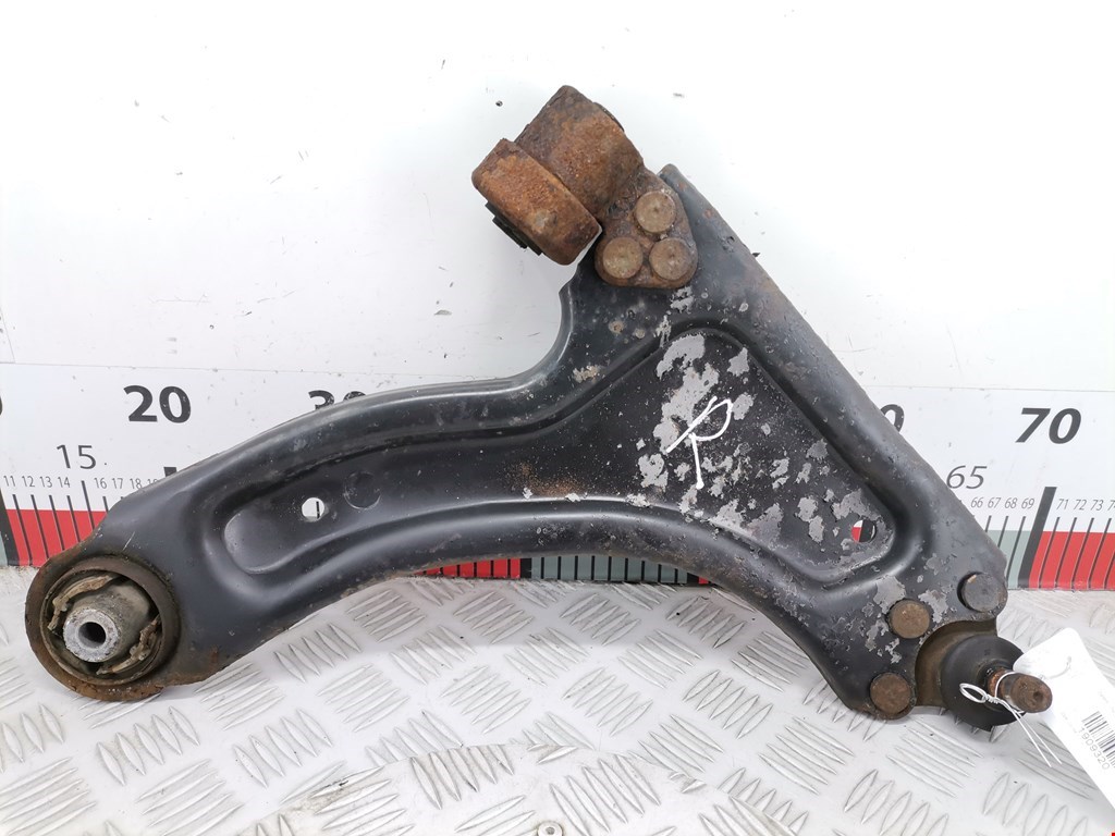 Рычаг передний правый OPEL Corsa C 2000-2006