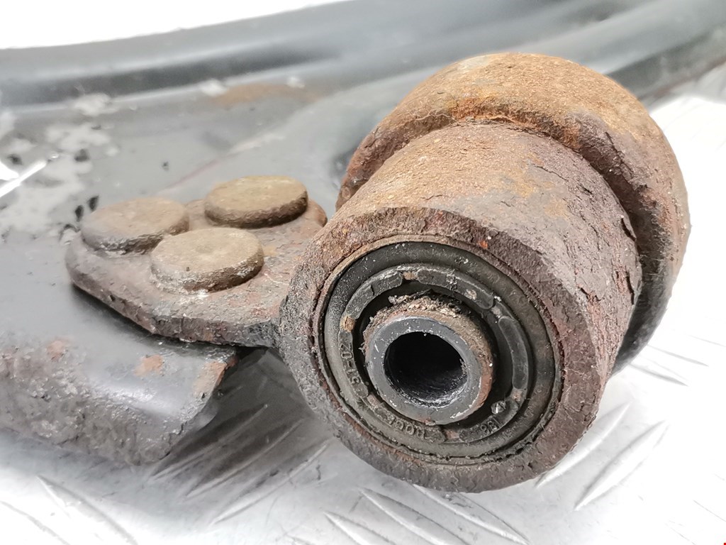 Рычаг передний правый OPEL Corsa C 2000-2006