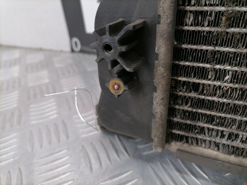 Радиатор основной AUDI A4 B7 2004-2007