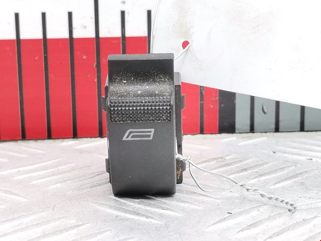 Кнопка стеклоподъемника AUDI A3 8L 1996-2003