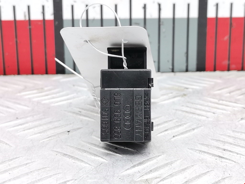 Кнопка стеклоподъемника AUDI A3 8L 1996-2003