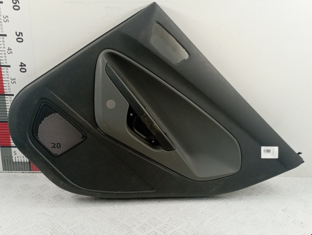 Обшивка двери задняя правая FORD Fiesta 2008-2012