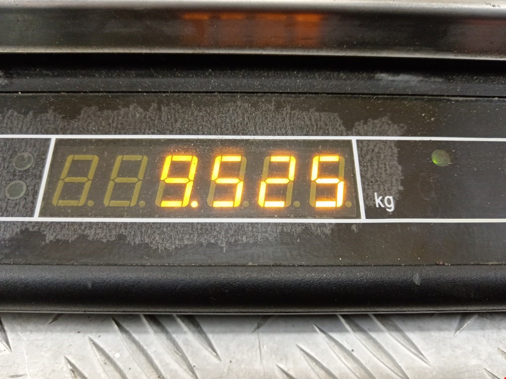 Амортизатор передний правый TOYOTA RAV 4 XA20 2000-2005