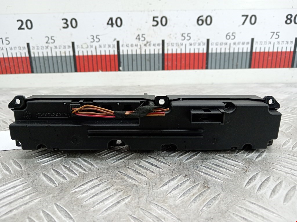 Кнопка аварийной сигнализации (аварийки) MERCEDES-BENZ C-Class C-klasse W203 2000-2007