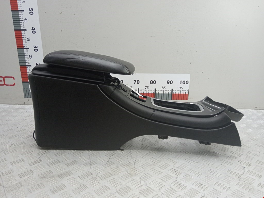 Подлокотник в салон PEUGEOT 607 2000-2010