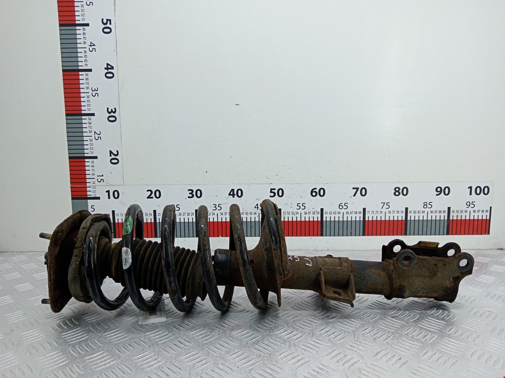 Стойка амортизатора переднего левого Volvo XC90 1 (2002-2014)