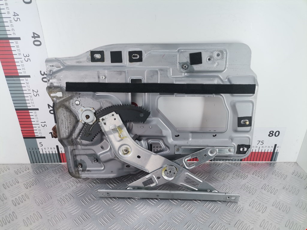 Стеклоподъемник задний правый HYUNDAI Santa Fe SM/ Classic 2000-2012