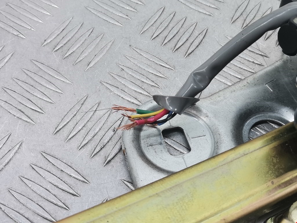 Стеклоподъемник передний левый TOYOTA Celica T230 1999-2006