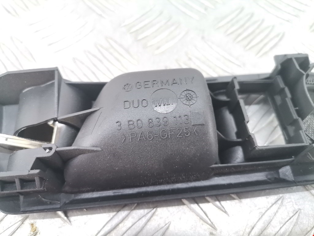Ручка дверная задняя внутренняя левая VOLKSWAGEN Passat B5 1997-2005