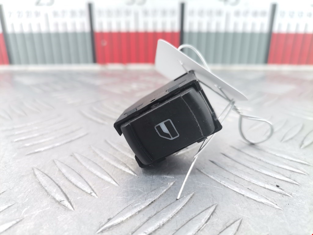 Кнопка стеклоподъемника VOLKSWAGEN Passat B5 1997-2005