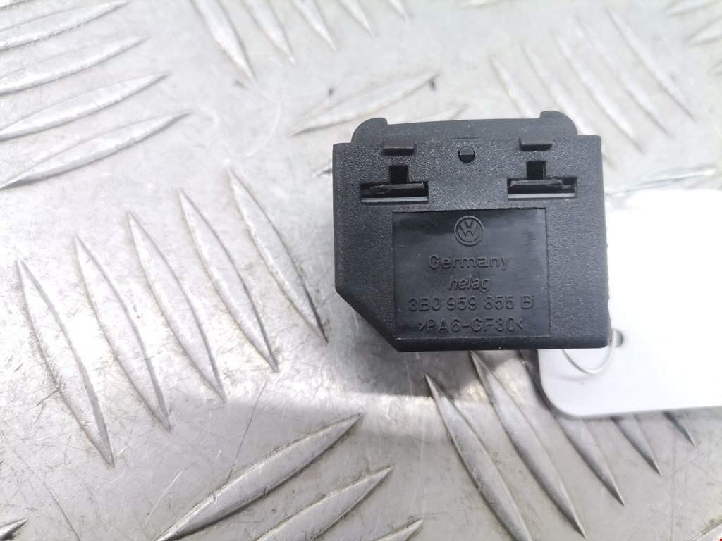 Кнопка стеклоподъемника VOLKSWAGEN Passat B5 1997-2005