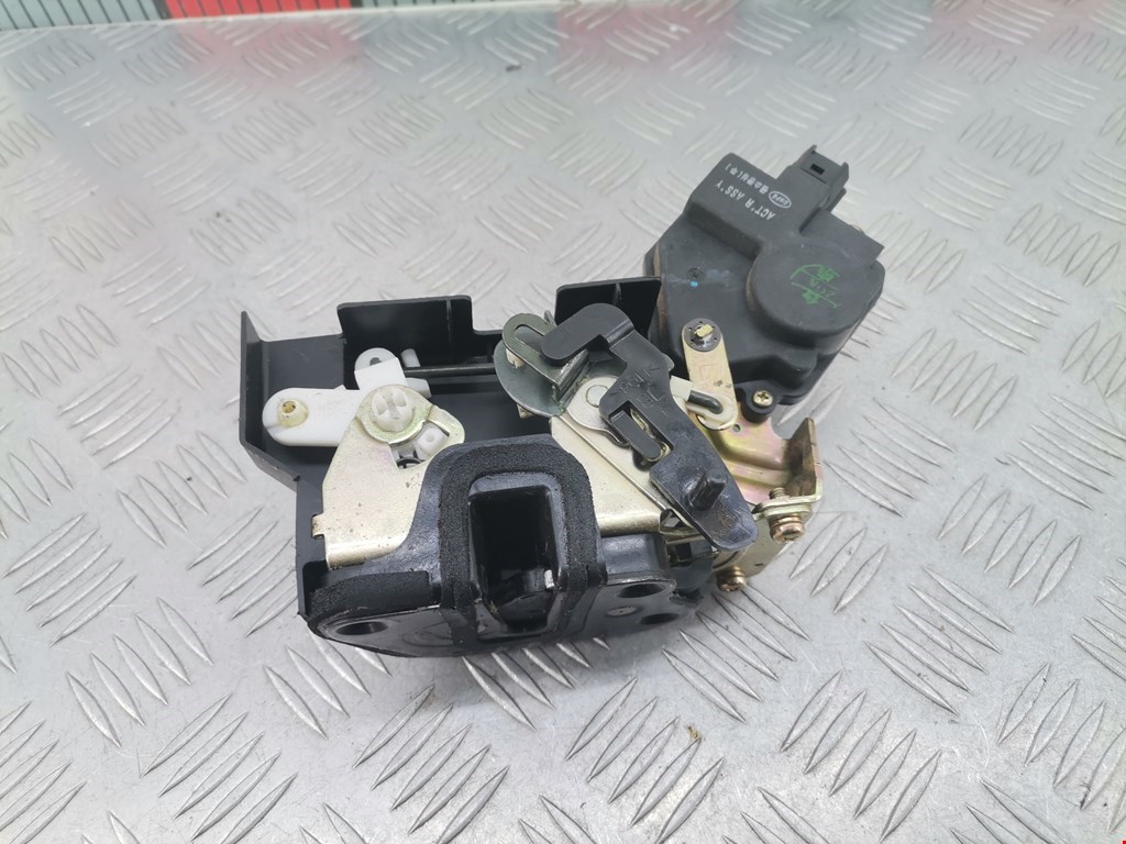 Замок двери задней левой HYUNDAI Terracan 2001-2006