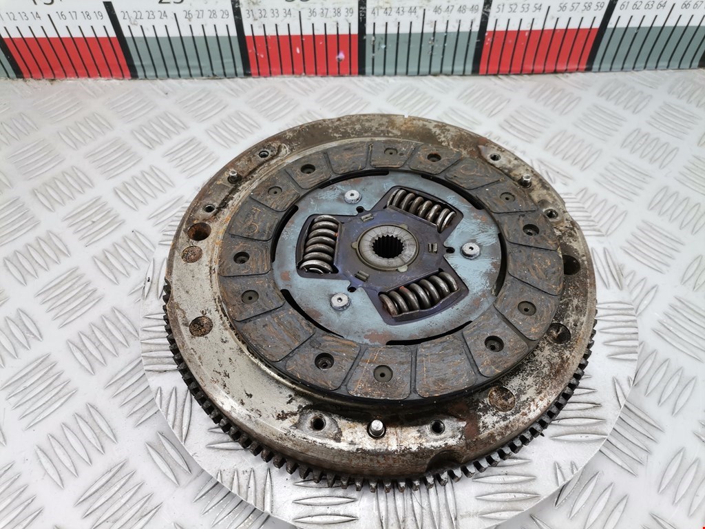 Маховик (демпфер сцепления) FIAT Punto II (188) 1999-2007