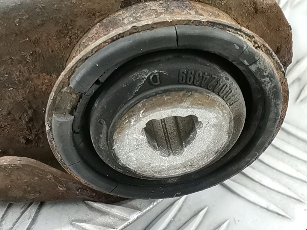 Рычаг передний левый RENAULT Kangoo 1997-2008