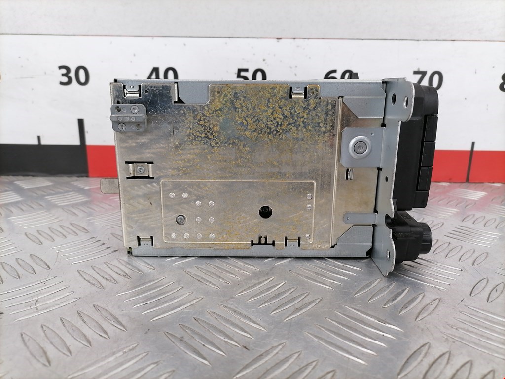 Магнитола VOLKSWAGEN Touran 2003-2010