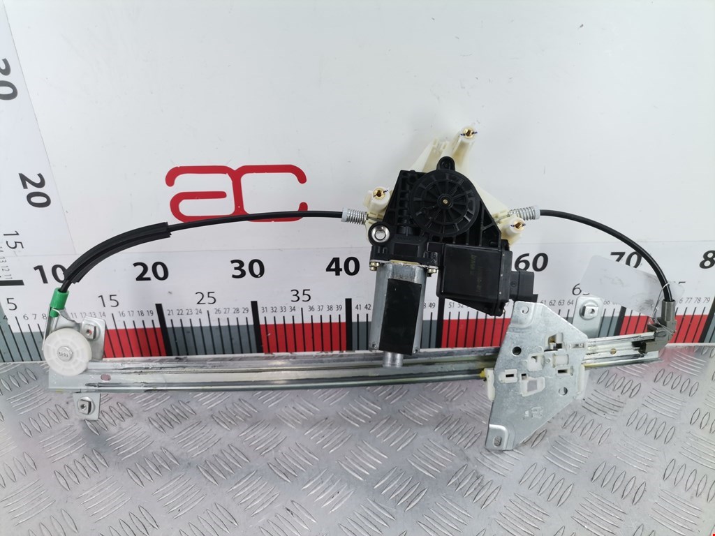 Стеклоподъемник передний правый MITSUBISHI Space Star 1999-2006