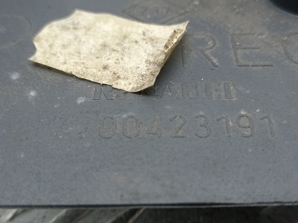 Кожух рулевой колонки RENAULT Laguna 1993-2000