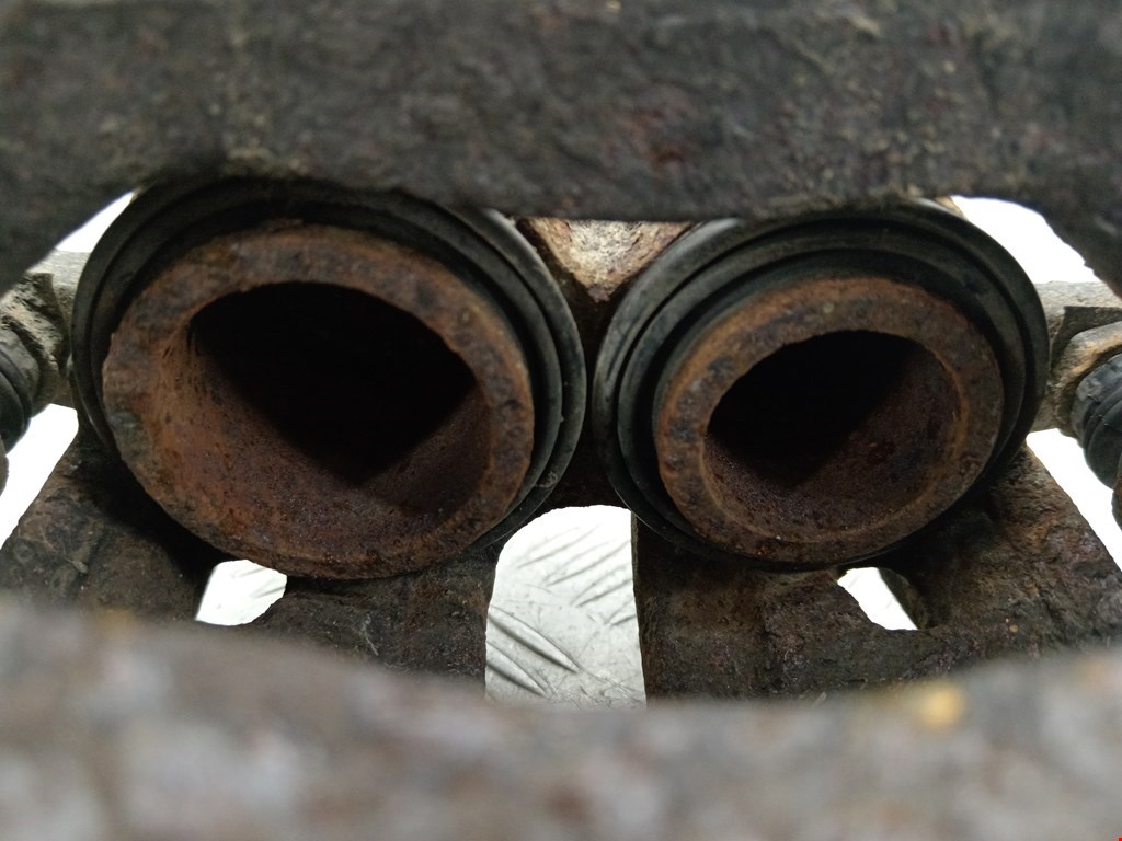 Суппорт передний правый CITROEN Jumper 230 1994-2002