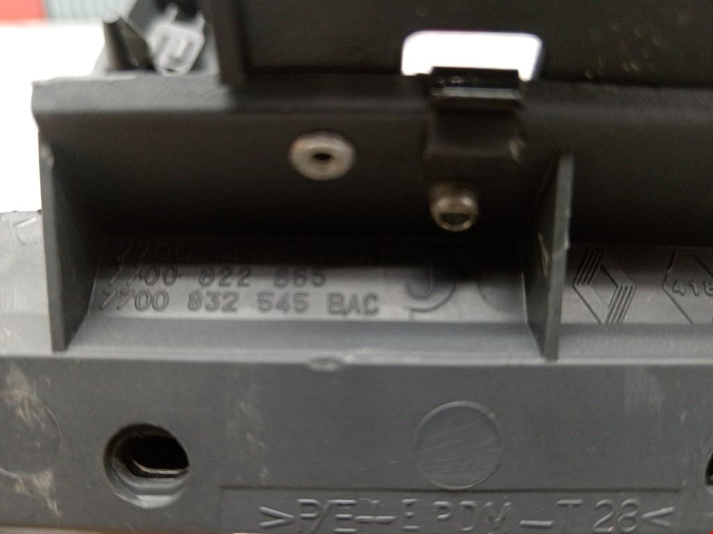 Пепельница передняя RENAULT Laguna 1993-2000