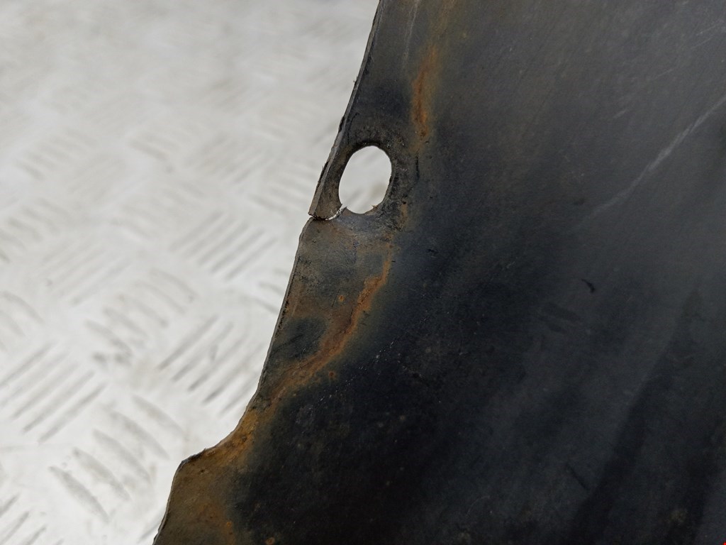 Локер (подкрылок) передний левый NISSAN Almera N16 2000-2006