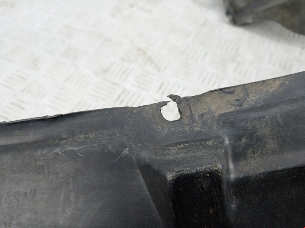 Локер (подкрылок) передний левый NISSAN Almera N16 2000-2006