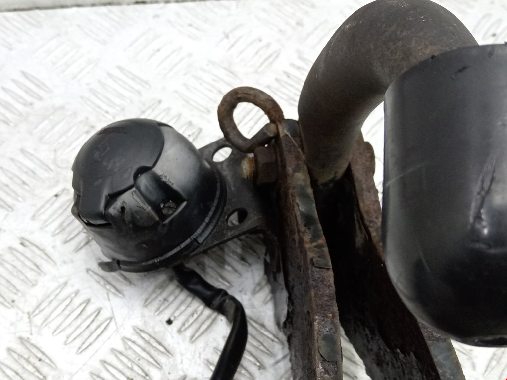 Фаркоп (прицепное устройство) RENAULT Scenic II 2003-2010