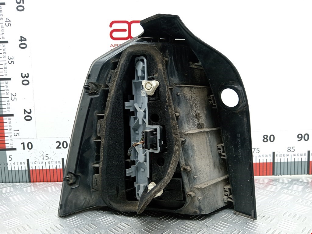 Фонарь задний правый OPEL Zafira B 2005-2012