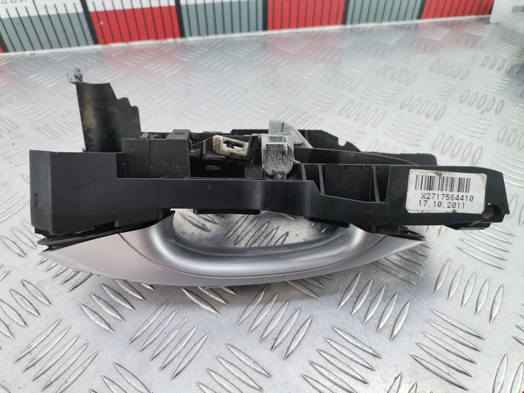 Ручка двери передней наружная правая BMW 5er 5 серия F10/F11/F07 2009-2017