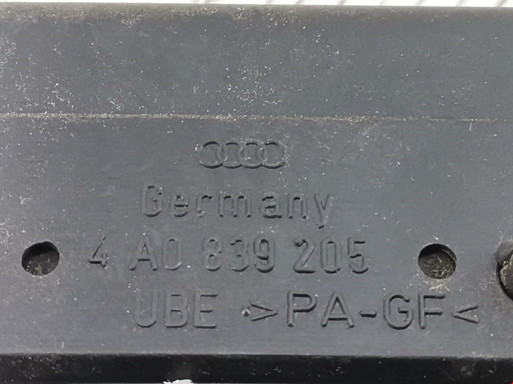 Ручка двери задней наружная левая AUDI A4 B5 1995-2001