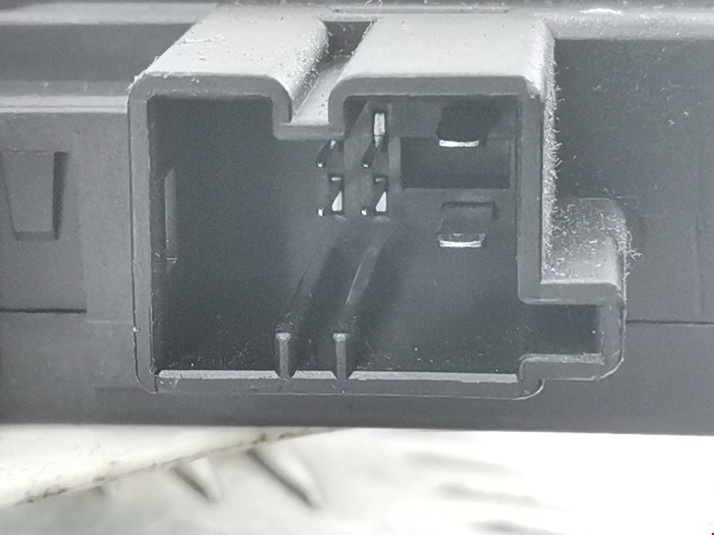 Моторчик (двигатель) стеклоподъемника AUDI Q7 I 2006-2015