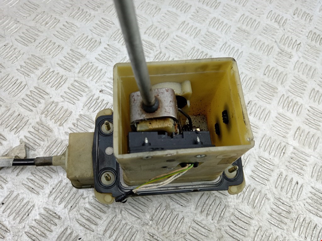 Кулиса (селектор) АКПП/МКПП в салоне PEUGEOT 607 2000-2010