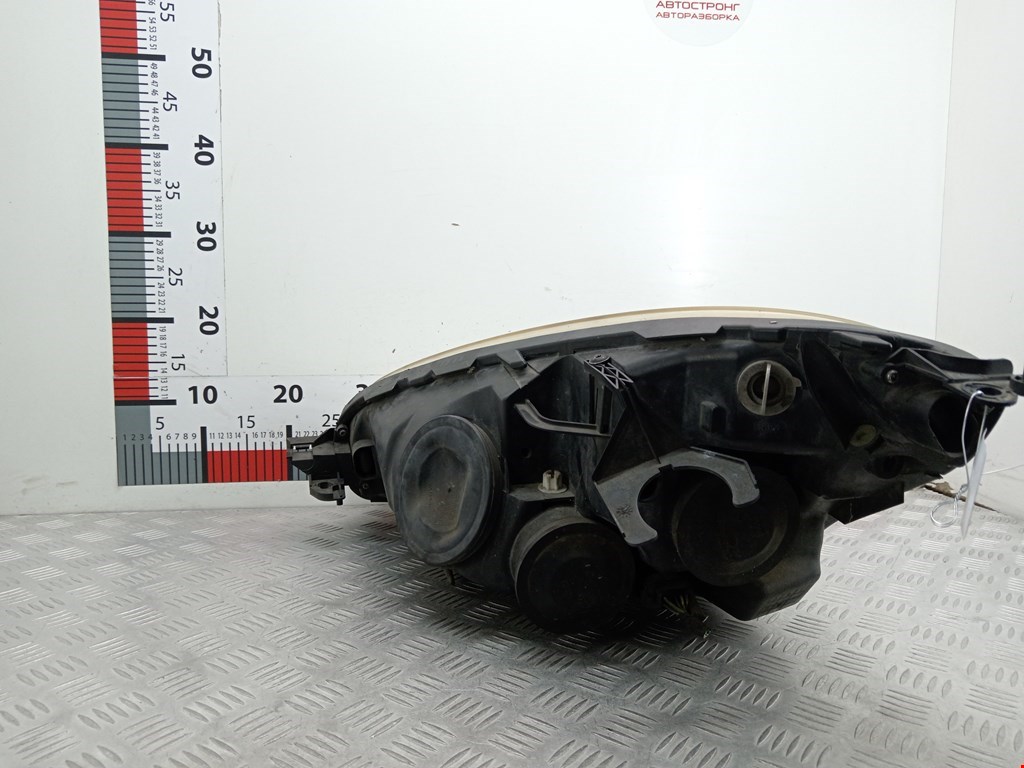 Фара правая CITROEN C4 Picasso 2006-2013