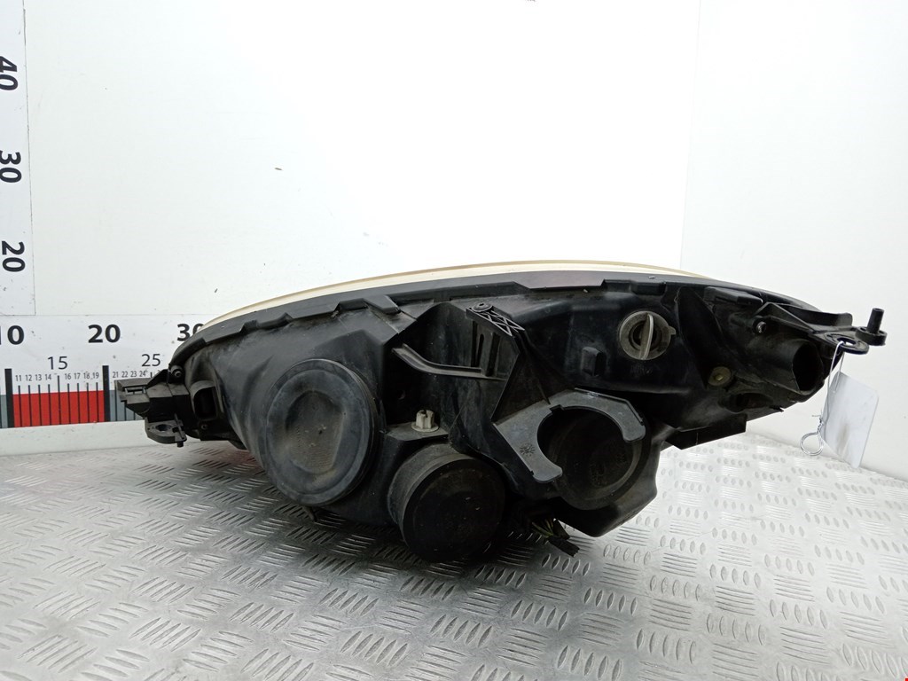 Фара правая CITROEN C4 Picasso 2006-2013