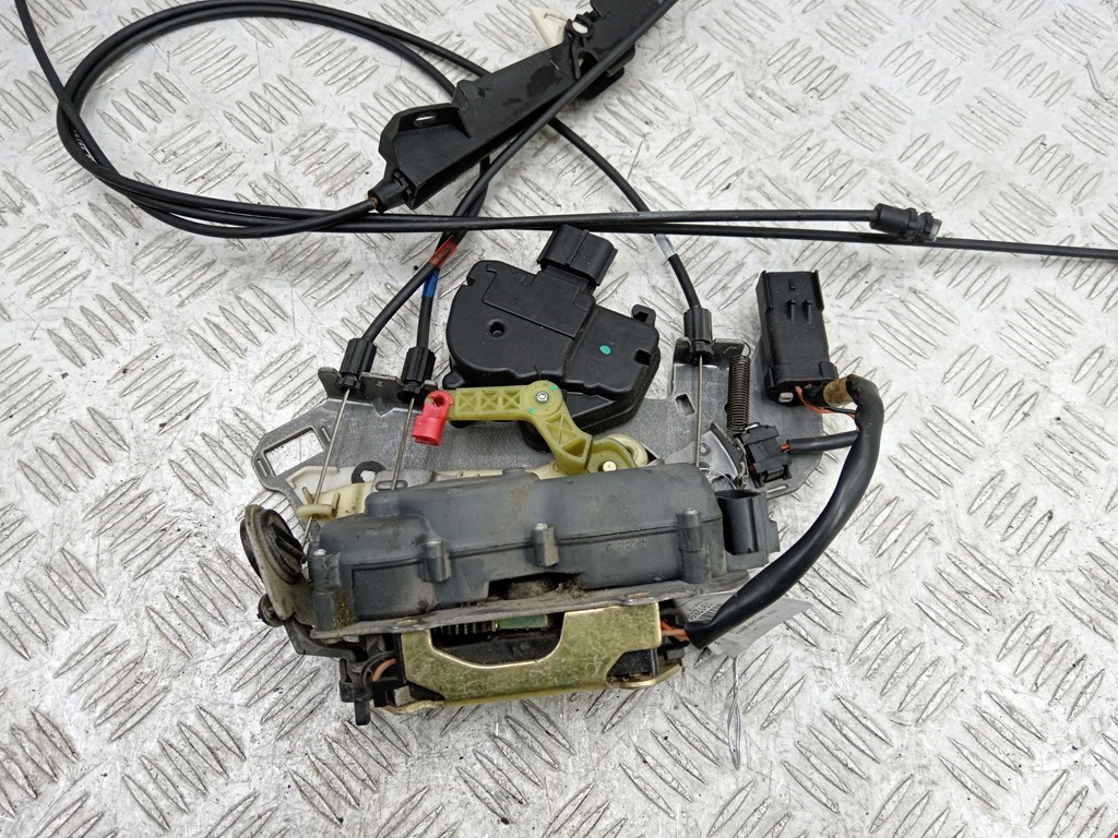 Замок двери сдвижной CHRYSLER Voyager IV RG 2001-2007